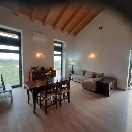 Zafferano, With Vineyard Views! Дом отдыха